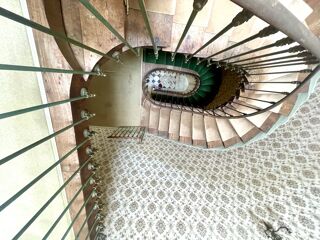  Villa  vendre 14 pices 471 m