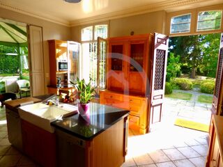  Maison � vendre 12 pi�ces 320 m�