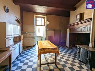  Immeuble à vendre 4 pièces 561 m²