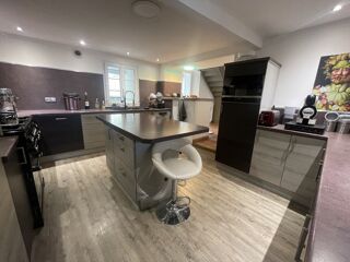  Maison � vendre 9 pi�ces 224 m�