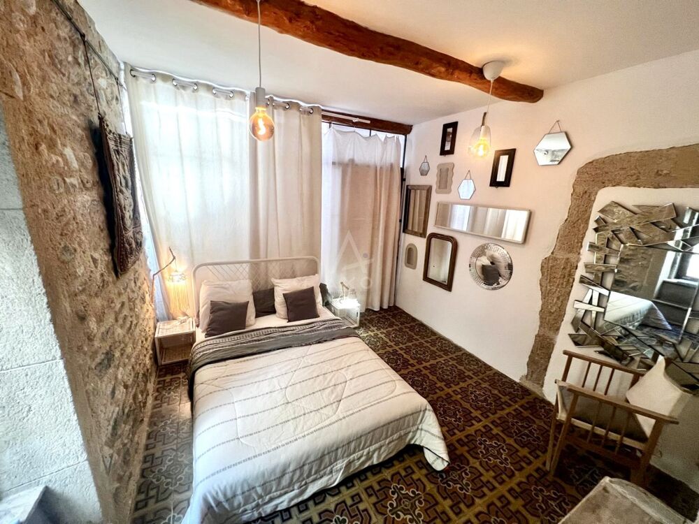 � vendre  Villa Caux (34720)