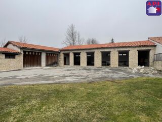  Villa � vendre 15 + pi�ces 1252 m�