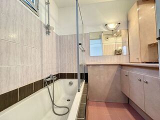  Appartement à louer 3 pièces 60 m²