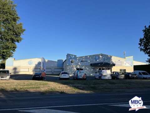 Local commercial 450 49600 Beaupreau en mauges