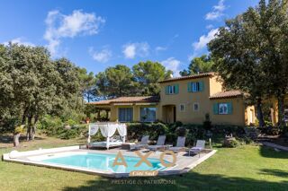  Villa à vendre 8 pièces 230 m²