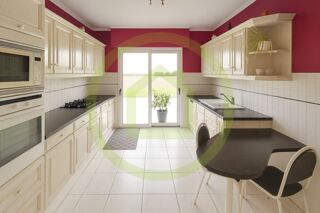  Maison � vendre 7 pi�ces 240 m�