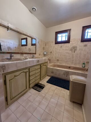  Villa  vendre 5 pices 150 m