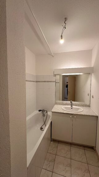  Appartement à louer 2 pièces 40 m²