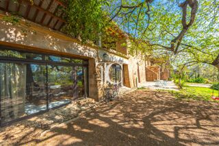  Villa � vendre 11 pi�ces 275 m�