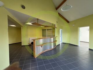  Immeuble à vendre 11 pièces 244 m²