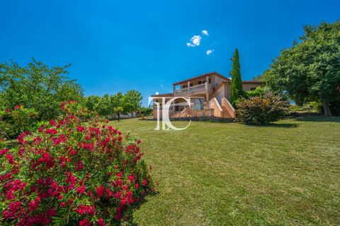   Maison individuelle Villa - 6 pi�ce(s) - 200 m�