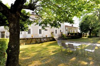  Villa à vendre 8 pièces 310 m²