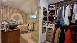  Maison � vendre 15 + pi�ces 330 m�