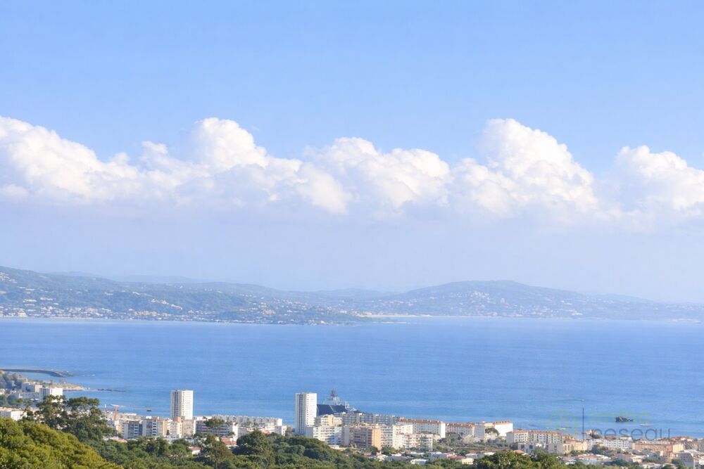 � vendre  Maison Alata (20167)