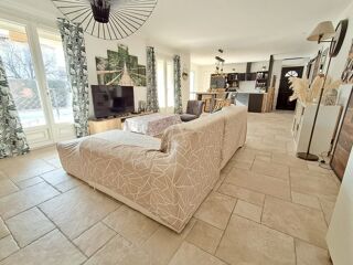  Maison  vendre 6 pices 141 m