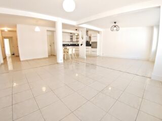  Appartement � vendre 4 pi�ces 176 m�