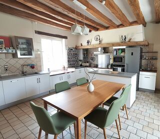  Maison  vendre 6 pices 285 m