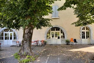 Immeuble à vendre 15 + pièces 370 m² Javerlhac-la-chapelle-saint-robert