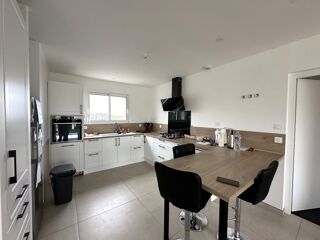  Maison � vendre 4 pi�ces 135 m�