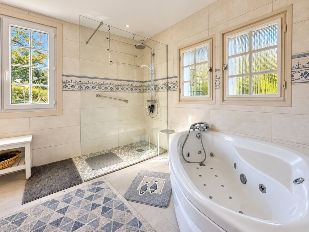 à vendre  Villa Urrugne (64122)