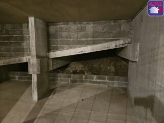  Parking / Garage  vendre 