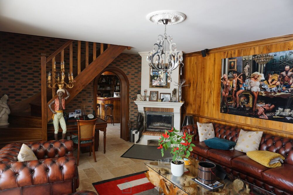 � vendre  Villa Hautefort (24390)