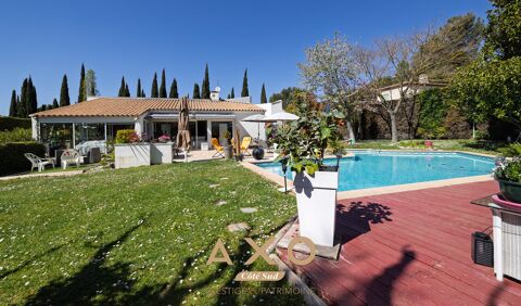   Maison Villa - 5 pi�ce(s) - 244 m�