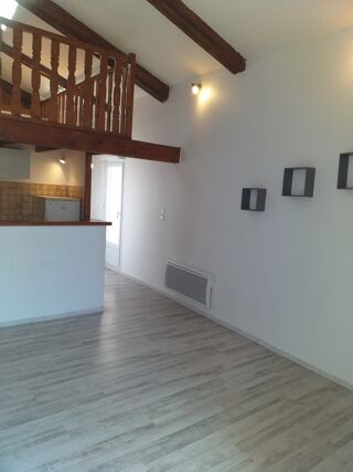  Appartement à louer 3 pièces 45 m²