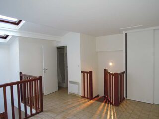  Appartement à louer 2 pièces 47 m²