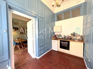  Villa  vendre 8 pices 349 m