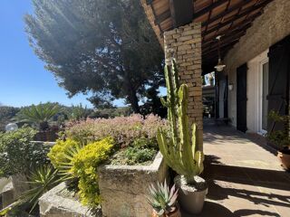  Maison � vendre 8 pi�ces 211 m�