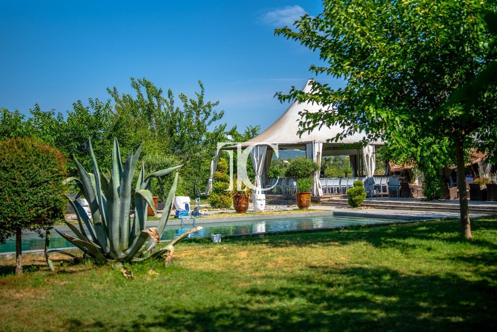 � vendre  Villa Rochegude (30430)