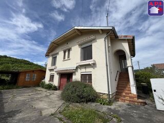 Maison 6 pièces 136 m² · à Lavelanet · 136 m² · 140 000 €