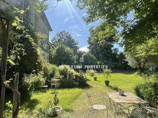  Villa � vendre 15 + pi�ces 550 m�