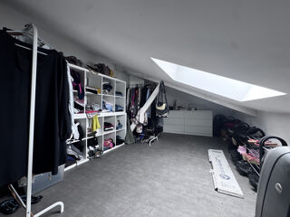 Appartement à vendre 6 pièces 180 m²