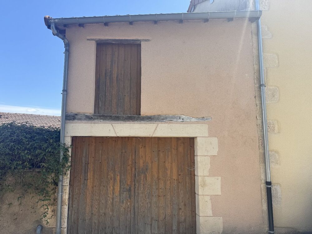 Maison 3 pièces 100 m² · à Saint Savin · 100 m² · 25 000 €