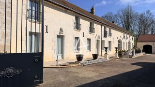  Maison à vendre 12 pièces 415 m²