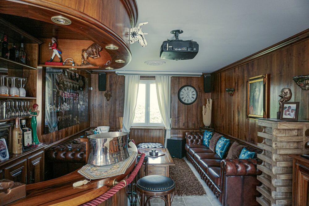 � vendre  Villa Hautefort (24390)