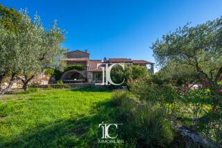  Villa � vendre 9 pi�ces 286 m�