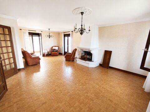   Maison Maison - 11 pièce(s) - 99 m²