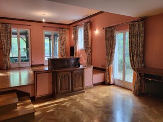  Maison � vendre 8 pi�ces 218 m�