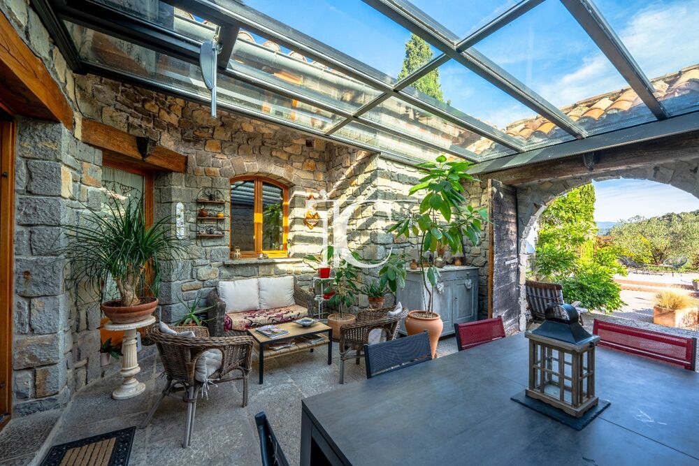 � vendre  Villa Banne (07460)