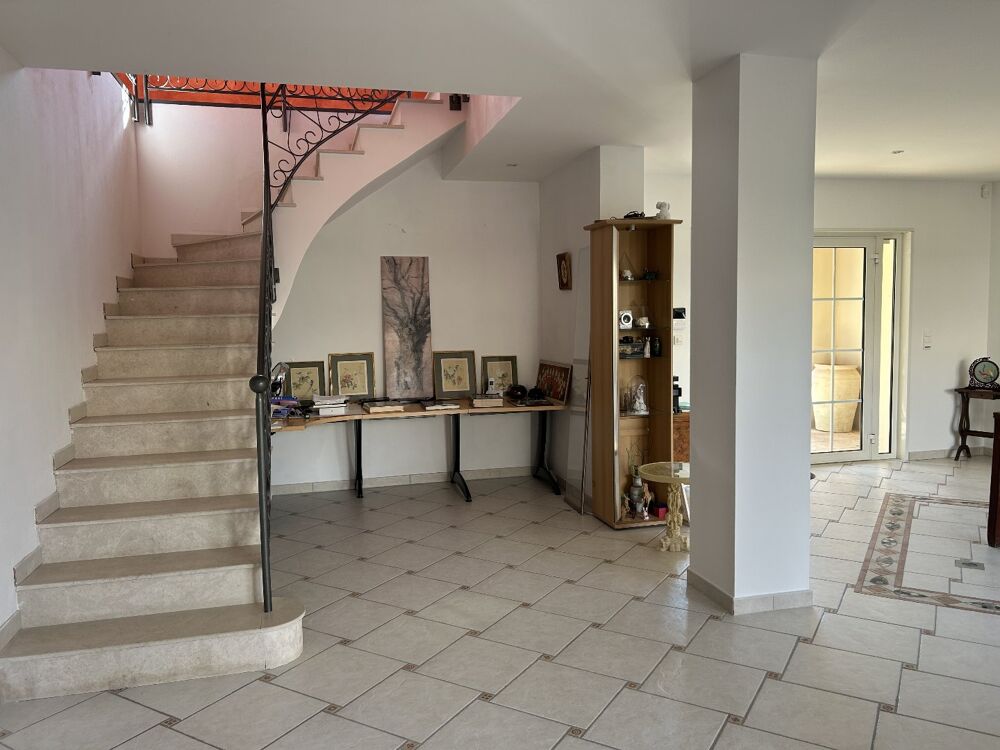 � vendre  Villa Saint-Jean-d'Ang�ly (17400)