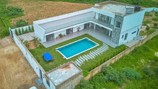  Maison � vendre 9 pi�ces 300 m� Nguerigne