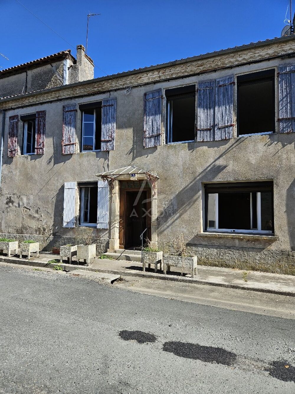 Maison 6 pièces 146 m² · à Mezin · 146 m² · 75 000 €