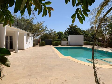  Maison � louer 4 pi�ces 220 m� Saly