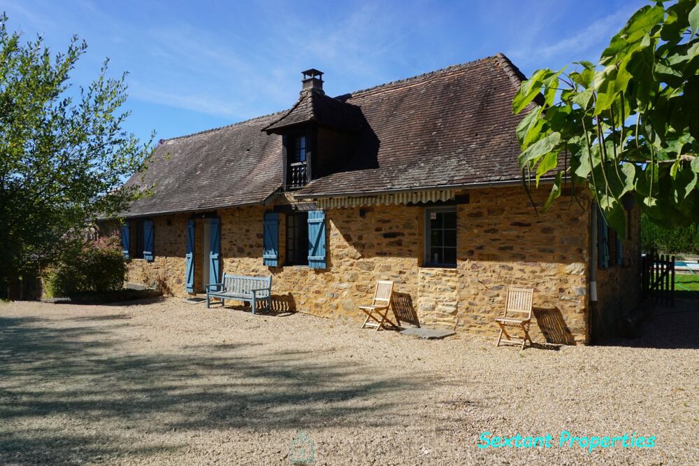 Maison 9 pièces 163 m² · à Sarrazac · 163 m² · 295 000 €