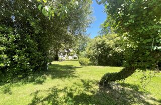  Villa à vendre 15 + pièces 685 m²