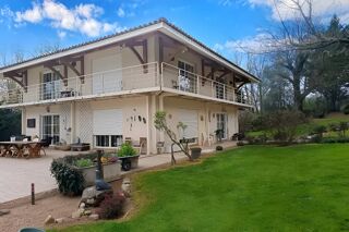  Villa  vendre 8 pices 217 m