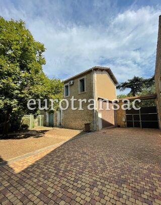  Immeuble � vendre 15 + pi�ces 880 m�